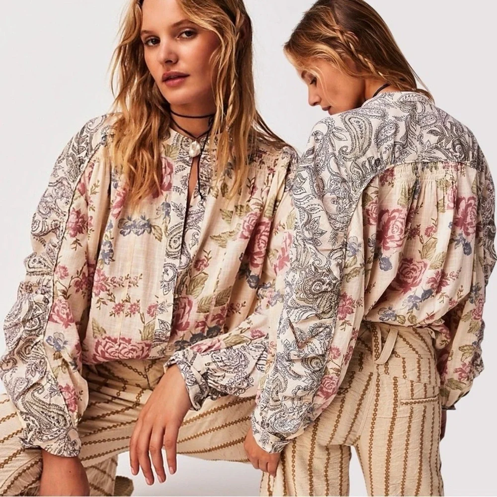 Free people Floral Paisley Women's Top bohemian Victorian unique puff small chic